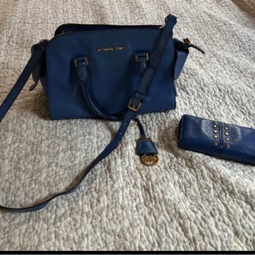 Michael Kors handbag and wallet